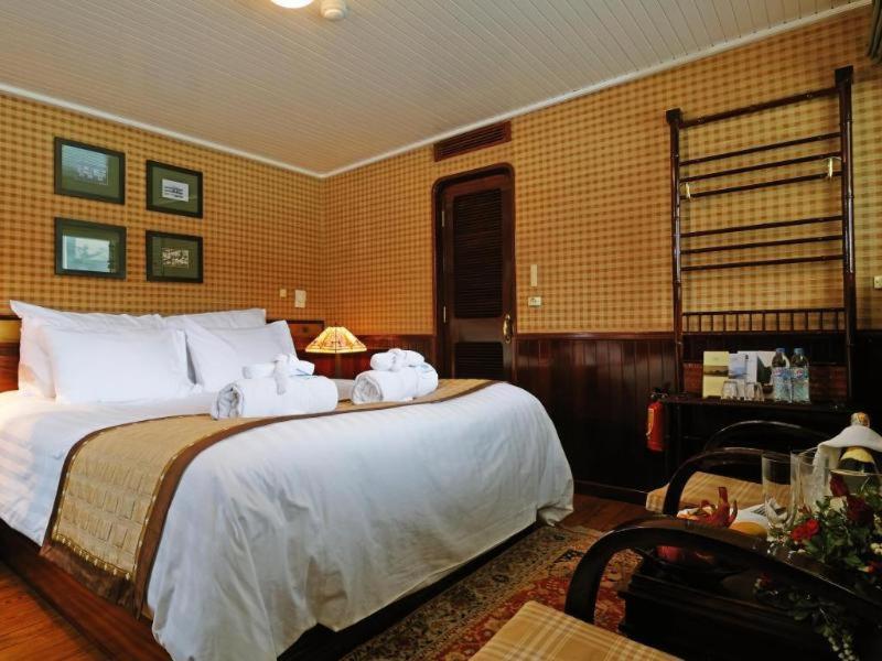 Emeraude Classic Cruises Ha Long Pokoj fotografie